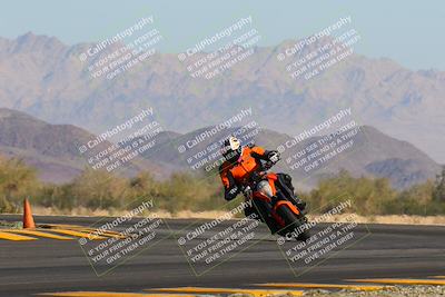 media/Nov-06-2022-SoCal Trackdays (Sun) [[208d2ccc26]]/Turn 14 (930am)/